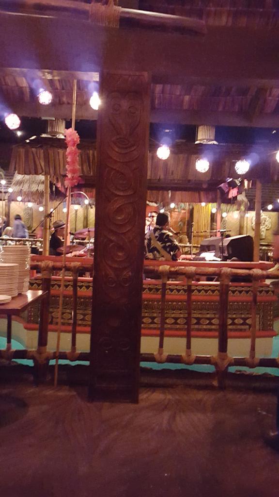 75in5's tweet photo. @recordedbooks Thank You for a great #Tiki party! #alaac15 #LibrariesOnTheEdge of fun http://t.co/JaKzOv5s1J