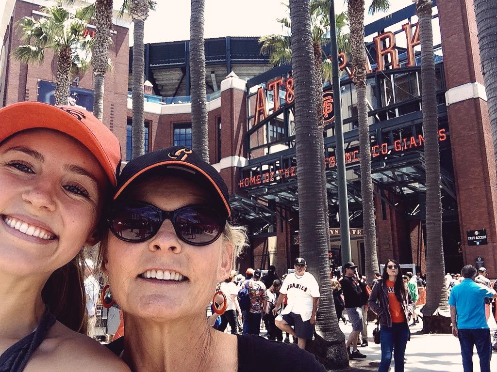 TORIMETHOD's tweet photo. Oodles of fun with Cinds today at good old AT&amp;T ⚾️ http://t.co/yjyZTTidhf