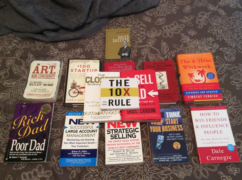 Robertoran's tweet photo. @GrantCardone #RulesOfSuccess Making improvement daily, reading , listening, CONQUERING!! Hook a brother up! http://t.co/U5LGJRxOfE