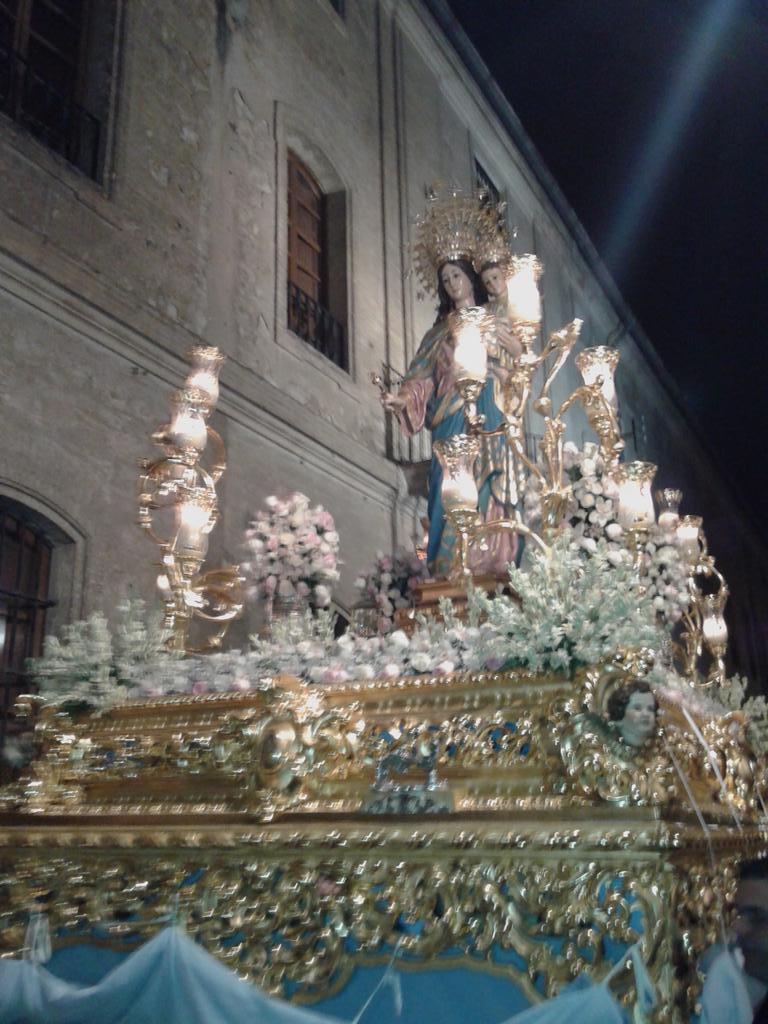 <a href="/rubennlp/">ruben luna perea</a> <a href="/LauriiitaLopez/">Laura Peñas López</a> <a href="/PilarRevaliente/">Pilar Revaliente Ort</a> 
#MagnaCordoba #MagnaMariana #ReginaMater 

REINA Y MADRE