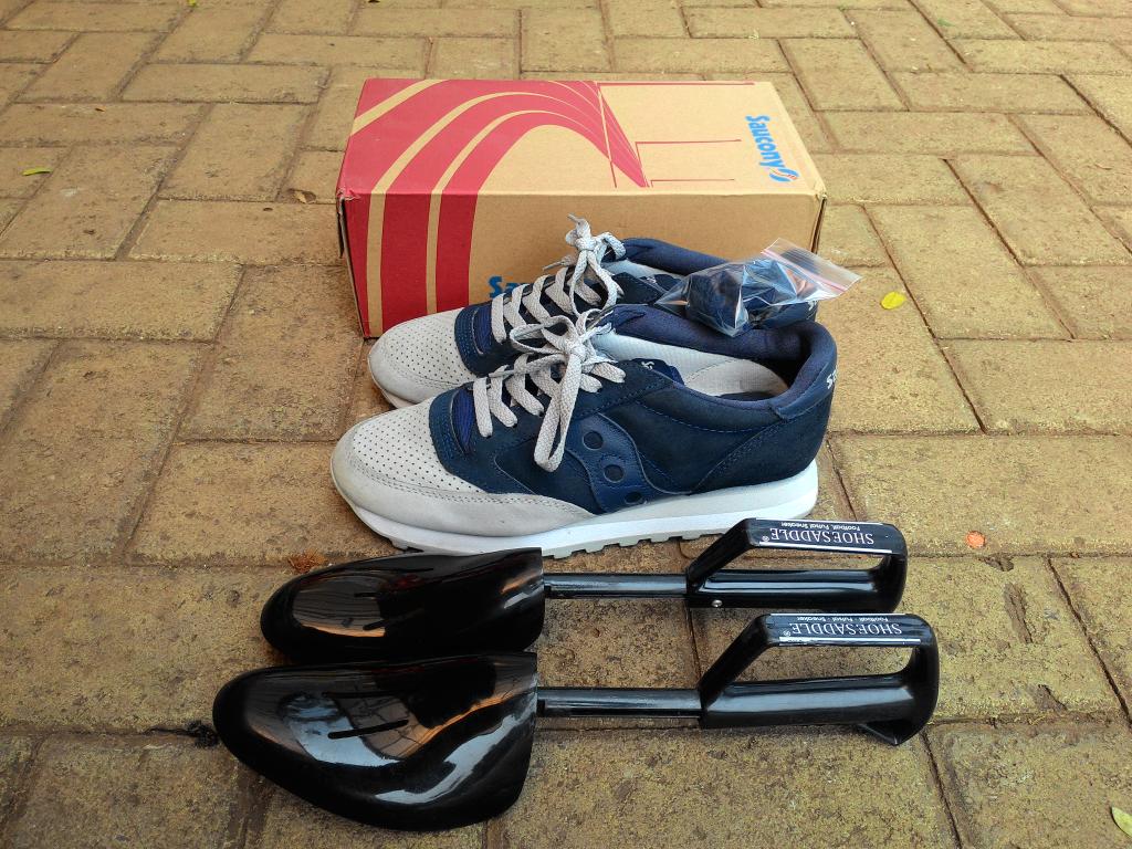 AchyarAFG's tweet image. WTS SAUCONY JAZZ USED 8,5/42 FREE SHIPPING + SHOESADDLE ! IDR 1,1JT BU ! WA : 081286018373, bantu up min. Makasih 😊😊