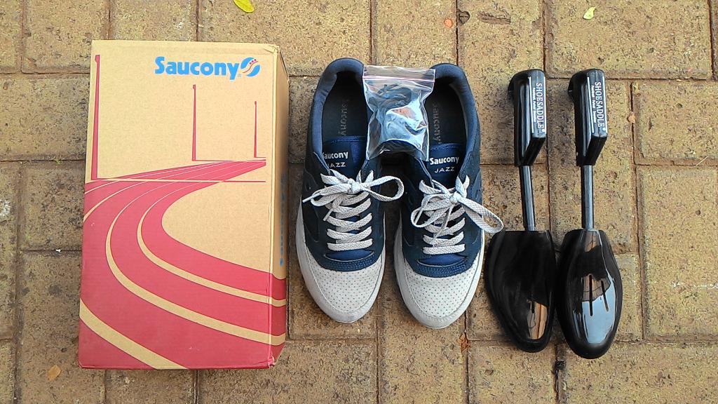 AchyarAFG's tweet image. WTS SAUCONY JAZZ USED 8,5/42 FREE SHIPPING + SHOESADDLE ! IDR 1,1JT BU ! WA : 081286018373, bantu up min. Makasih 😊😊