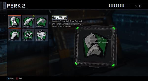 TopCodTv's tweet photo. #BlackOps3 Here are pictures of all 3 perk sets in the new Call of Duty! Favorite this tweet for more BlackOps3 Info! http://t.co/nSlD03P7gK