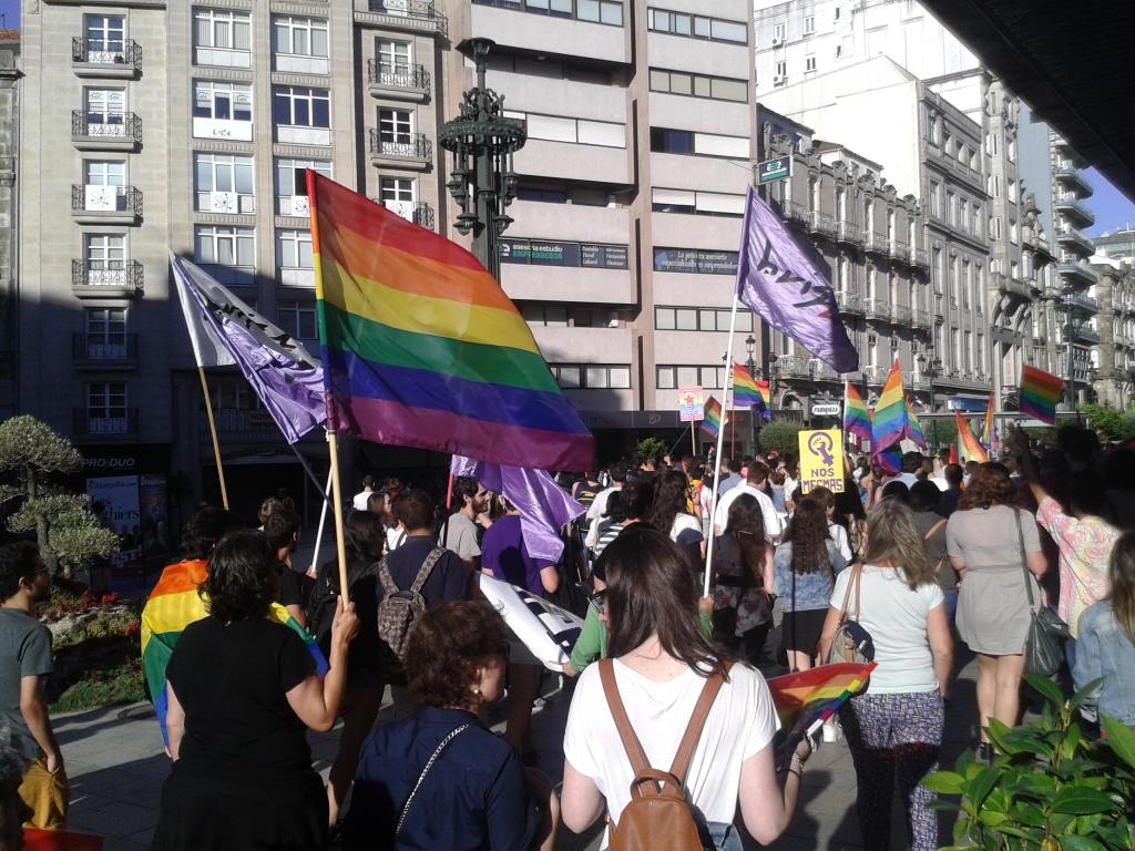 unput0desastre's tweet photo. #OrgulloGSD #OrgulloLGTB #Orgullo2015 #Vigo http://t.co/UAYjmYhyD5