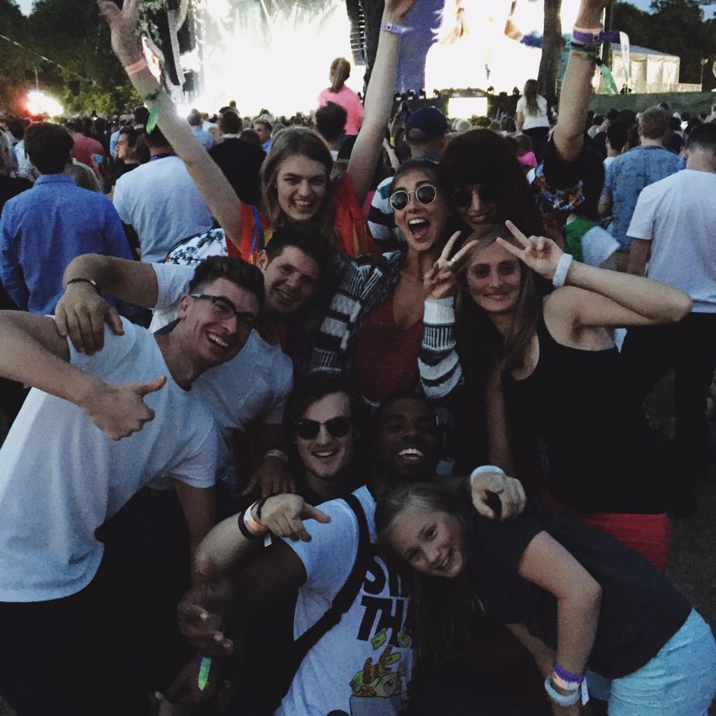 LauraDoggett's tweet image. Last night was 100%👌 #BSTHydePark @taylorswift13 @BSTHydePark #LDsummer