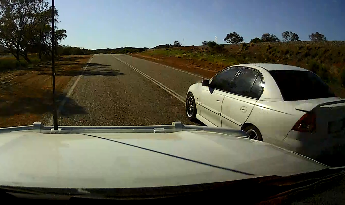 How serious accidents can happen on the highway. Do you know this car. Today between Geraldton and Carnarvon. #fb