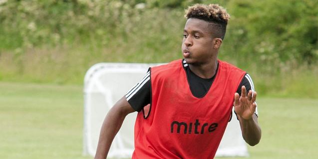 TheSunFootball's tweet image. Aaron-ing Man! Newcastle youngster shuns holiday to get sprint lessons from Olympic star sunpl.us/6011BBSkb