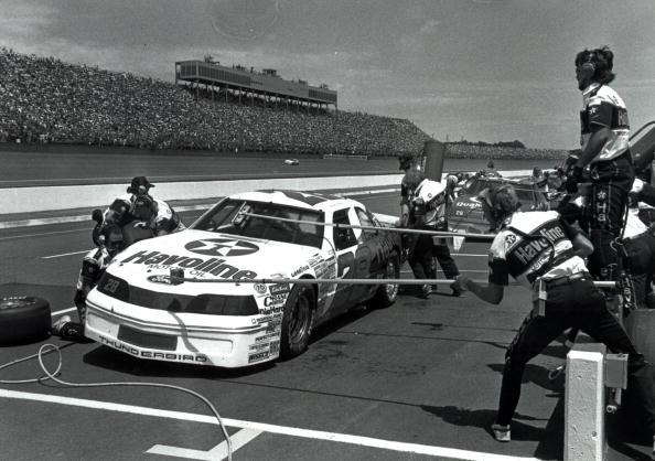 Basso488's tweet photo. Davey Allison makes a pit stop during the 1987 Miller American 400 @ Michigan Int'l Speedway, Allison finished 2nd. http://t.co/fybFFjxfdS
