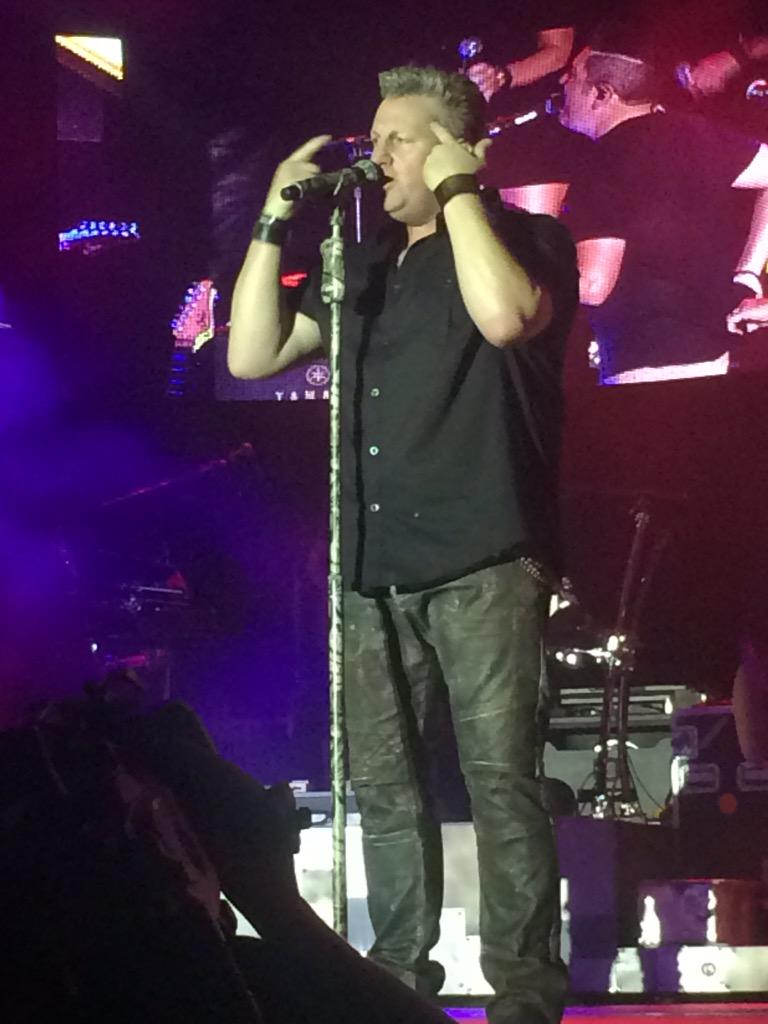 LondynCole's tweet photo. i dont know about u but front row for rascal flatts might be the best thing #OKCFEST http://t.co/z61rx3A88r