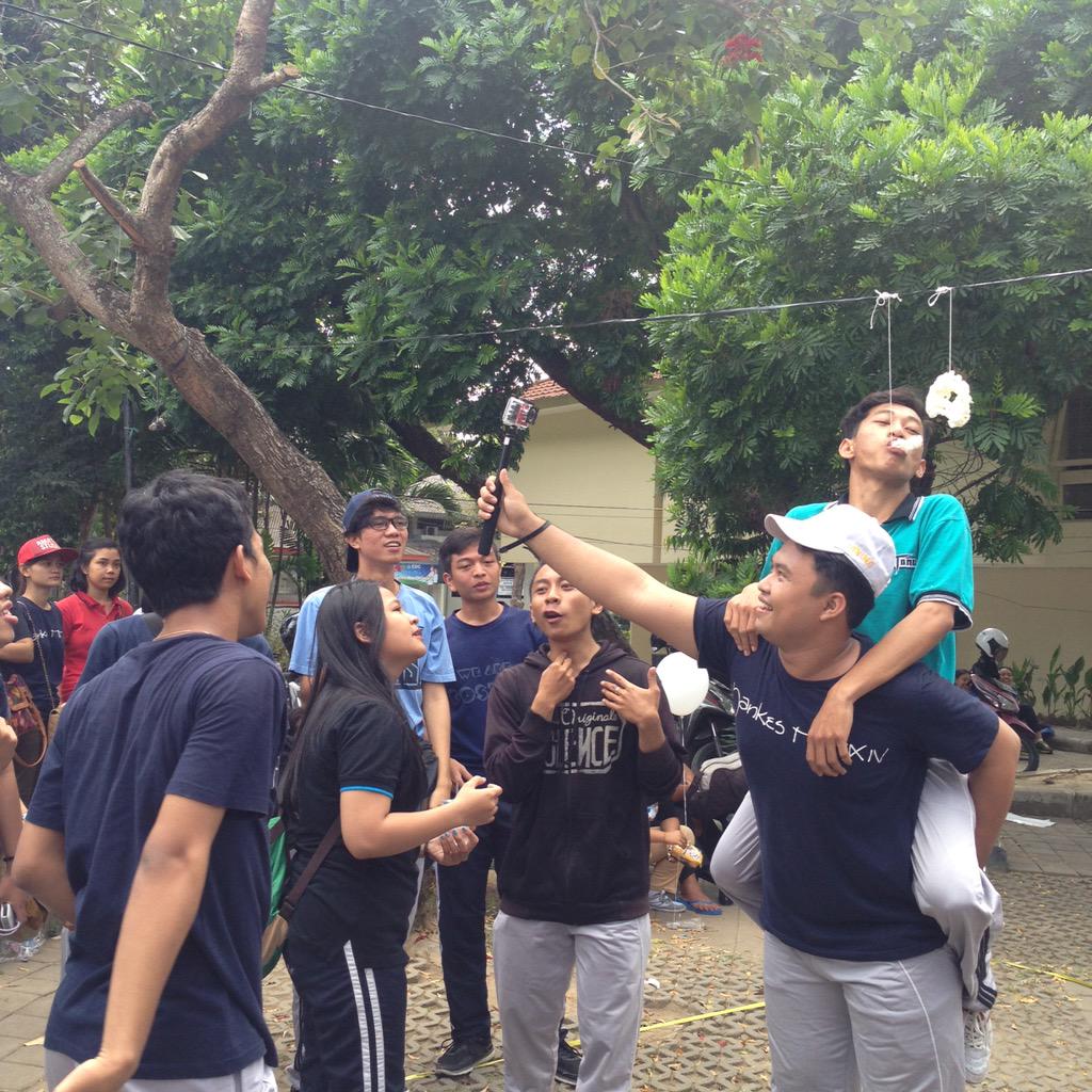 etacostavera's tweet photo. We are costra (2) http://t.co/pOi0YefBG5