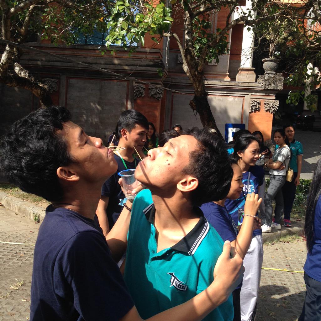 etacostavera's tweet photo. We are costra (3) http://t.co/IUyTdxp8tj