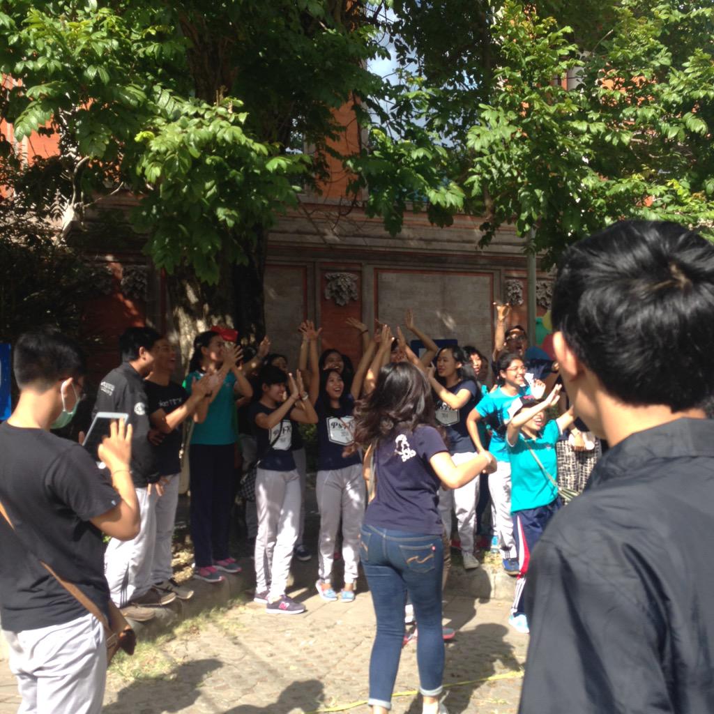 etacostavera's tweet photo. We are costra (4) http://t.co/PRryu67NZF
