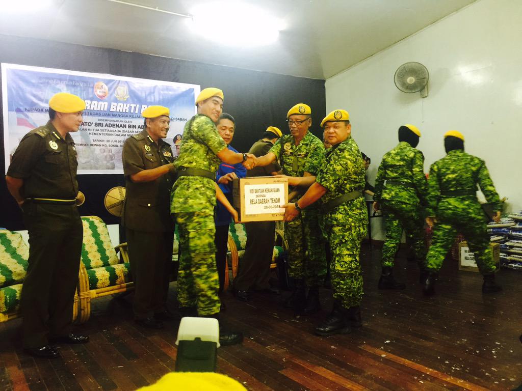 мσнđ яσмєιzαιηє (@jai_kramer) on Twitter photo Misi Bantuan Kemanusiaan Drp <a href="/RelaTenom/">RELA DAERAH TENOM</a> kpd mgsa gempa bumi daerah Ranau <a href="/LukemanSaaid/">Lukeman Saaid</a> <a href="/relamalaysia/">RELA Malaysia</a> <a href="/samasuddin_sab/">samasuddin lawe</a> Misi Bantuan Kemanusiaan Drp <a href="/RelaTenom/">RELA DAERAH TENOM</a> kpd mgsa gempa bumi daerah Ranau <a href="/LukemanSaaid/">Lukeman Saaid</a> <a href="/relamalaysia/">RELA Malaysia</a> <a href="/samasuddin_sab/">samasuddin lawe</a>