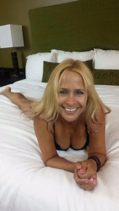 Night night tweet hearts... Great sex today!! Photo courtesy of @DiamondLouX http://t.co/1zu7KsdKx8