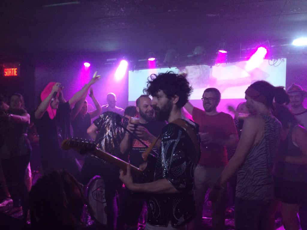 Le final de la soirée <a href="/BarLAgiteE/">Bar-Coop L'AgitéE</a> avec <a href="/BEATSEXU/">BEAT SEXÜ</a>  <a href="/CHYZ943/">CHYZ 94,3</a>