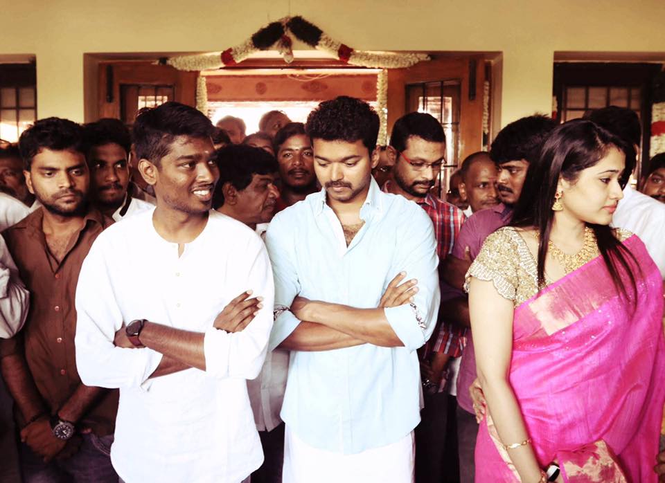 veda_vjaddict's tweet photo. #vijay59kicksoffinstyle #Vijay #Atlee ! 😍 http://t.co/1vR5QL2mau