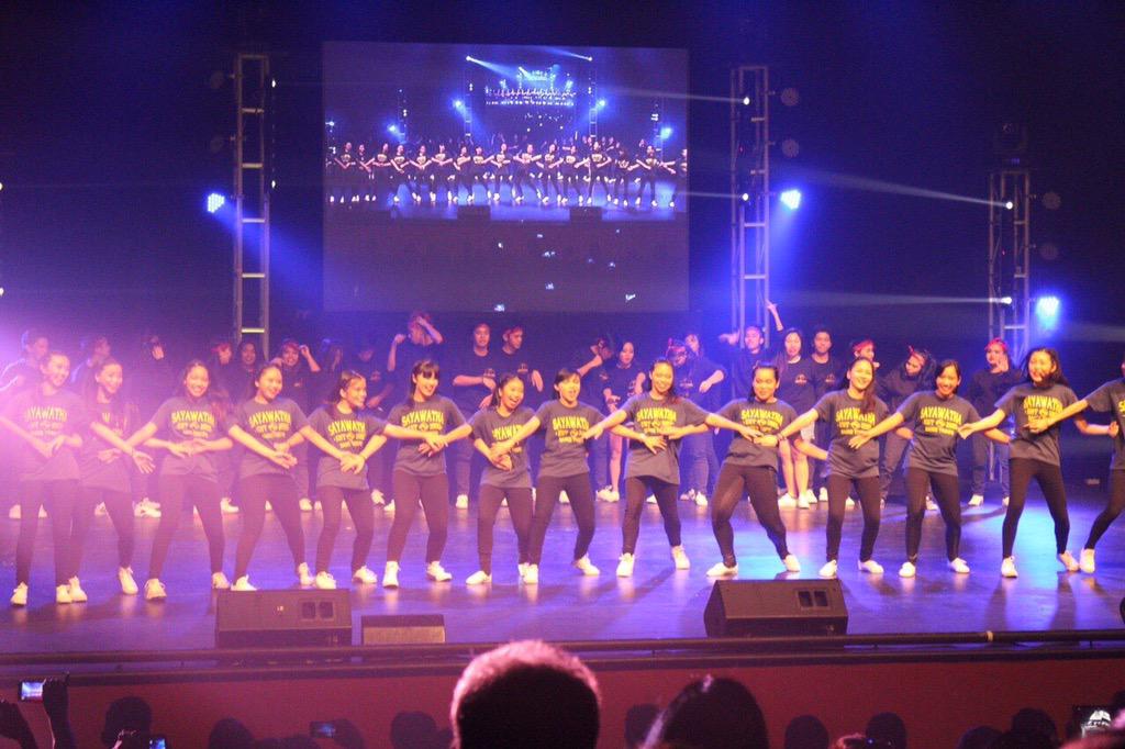 Sayawatha's tweet photo. Thank you for having us, @DASdanceavenue! Congratulations on a successful recital! 💙💛 #DASat10 http://t.co/kVKaPqxgIQ