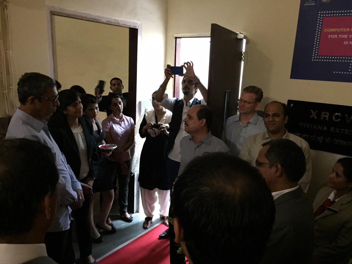 XRCVC's tweet image. Dr. Sam Taraporevala, Director, #XRCVC at the #XRCVCVivianaExtension launch. #XRCVCAtViviana!