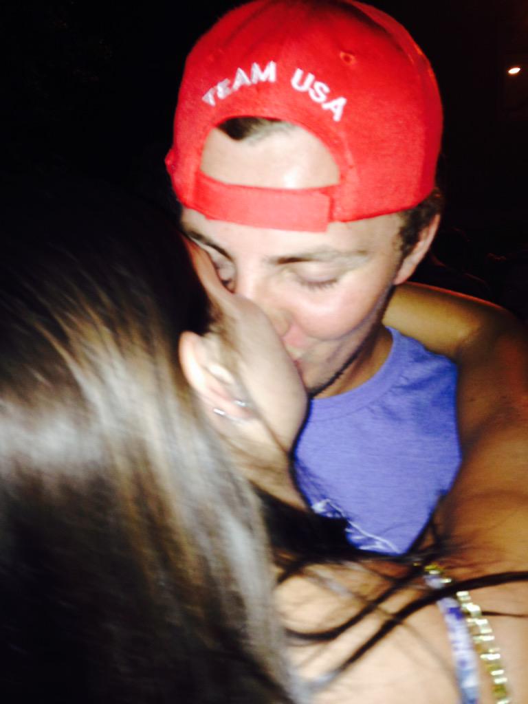 bfrank95's tweet image. @weCUmakeout @cocobernardis19