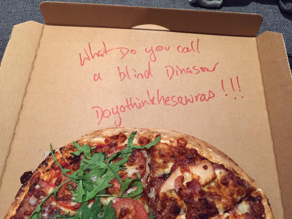Download Muselk on Twitter: "I asked them to write a joke on my pizza box. Was not disappointed. http://t ...