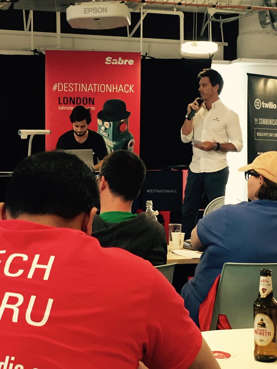 matthewsjchris's tweet image. Presentations in full flow.... #DestinationHack #mindthehack