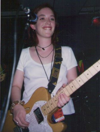 Tim_Sliwinski's tweet photo. Rachel Goswell (Slowdive) @ the Hollywood Auditorium, 1993 

By Jason Markin http://t.co/mBB1V5H6zt
