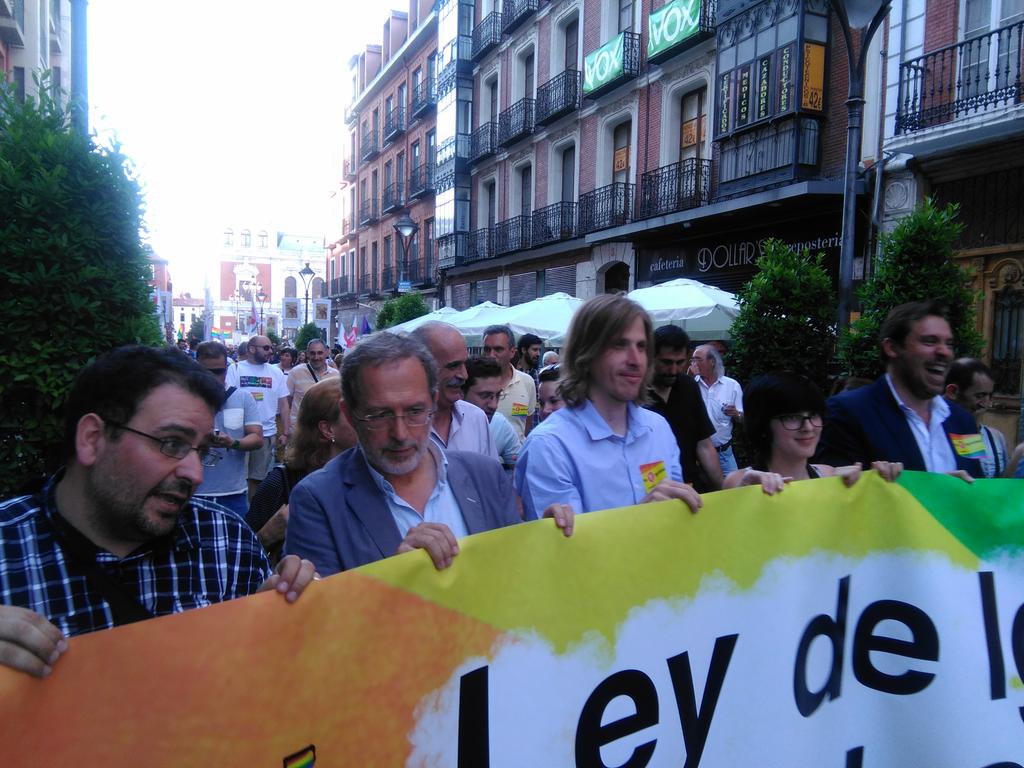 El cambio pasa por construir un país donde tod@s seamos iguales y tengamos los mismos derechos #DiadelOrgullo