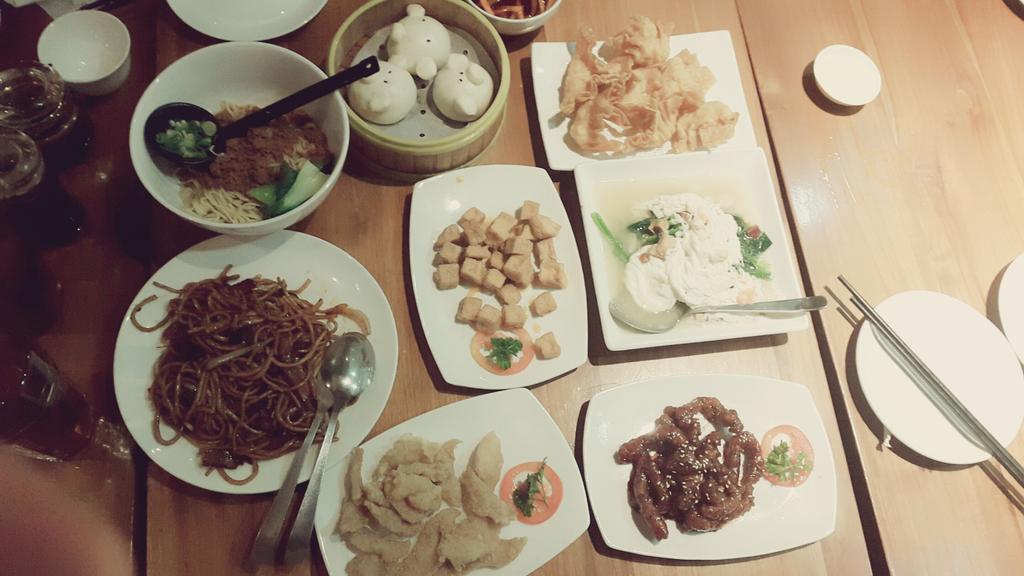Dinner w/Fam @imperiallamian .. Nyummy