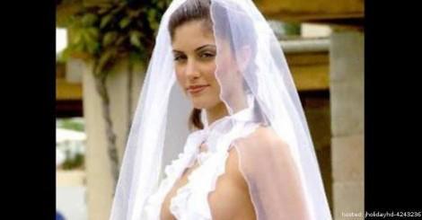 GoldenHeart125's tweet image. Here Is The Bride Wearing the Most UGLY Wedding Dresses EVER! Grooms, RUN bit.ly/1TWIQ2n