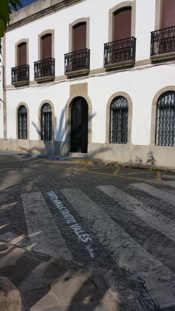 Prohombre1's tweet photo. Retales de las últimas http://t.co/09ZMhv5zrV
