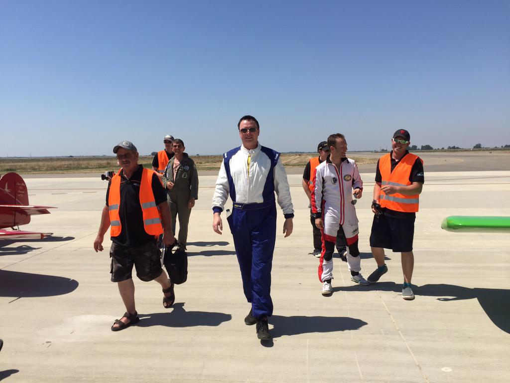 COPE Lleida (@copelleida) on Twitter photo .<a href="/LleidaAirChlnge/">Lleida Air Challenge</a> en marxa amb molt bon temps a l'Aeroport de #Lleida #AirChallenge2015 .<a href="/LleidaAirChlnge/">Lleida Air Challenge</a> en marxa amb molt bon temps a l'Aeroport de #Lleida #AirChallenge2015