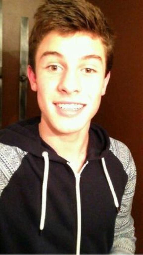 Renae_Ahu_'s tweet photo. This guy makes my world rock #beyondproudofshawn Ez http://t.co/JmV75RFfRD