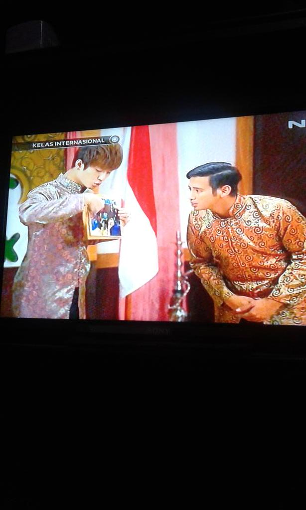 NawaLLee's tweet photo. @LeeJH_2107 oppa cutee banget nc waktu adegan ini.... 😻😘😊 #KelasInternasionalEps4_NET http://t.co/JKxl2sDltR