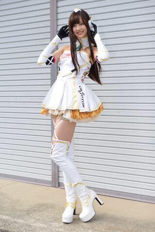 髪がとても長くセクシーな熊江琉唯の画像♪