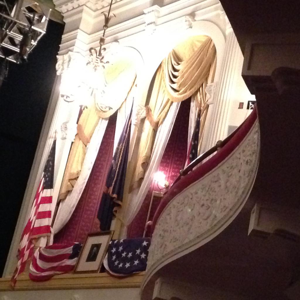 TeacherStrow's tweet photo. @ShuksanMS @carderamy Visited Ford's Theatre yesterday&amp; took some pictures w/ President Lincoln. #SMSDCTakeover http://t.co/CB2kAIVaaW