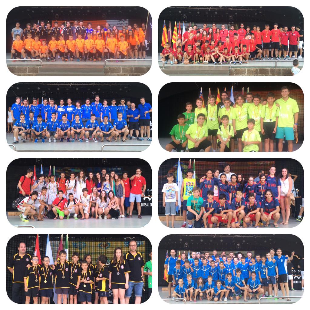 Fut_Sal_Cup's tweet photo. Y hasta aquí... ¡La II edición de la #FutSalCup15! Impresionante, sin palabras... ¡Muchas gracias a todos! 👌🚀🔝🏆💪🏽👏🏻⚽️ http://t.co/BnoQg59KV4