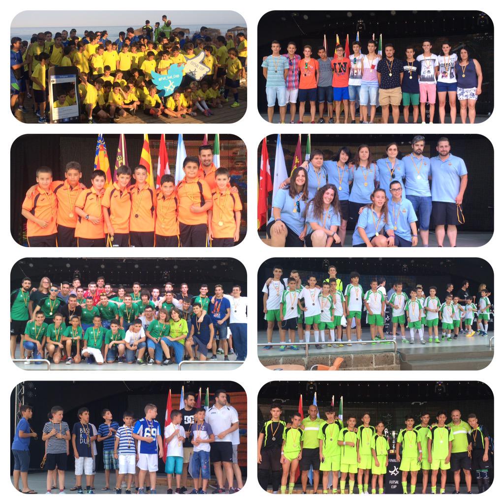 Fut_Sal_Cup's tweet photo. Y hasta aquí... ¡La II edición de la #FutSalCup15! Impresionante, sin palabras... ¡Muchas gracias a todos! 👌🚀🔝🏆💪🏽👏🏻⚽️ http://t.co/BnoQg59KV4