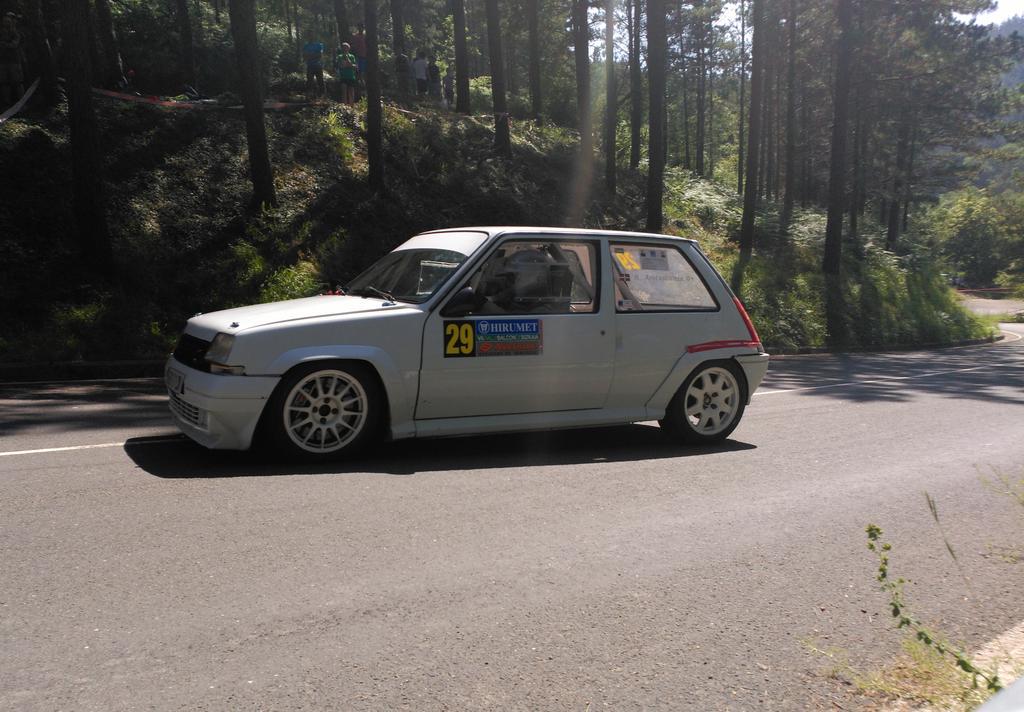 Rallyes_Norte's tweet photo. Ruben Aretxabaleta en el Renault 5 GT turbo http://t.co/Dt1Wd40CTC