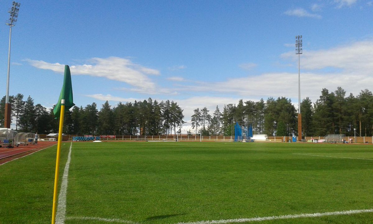 JJK1923's tweet photo. Mitäs sanotte näistä maisemista? #ainaaurinkoinen #sametti #jokomennään #ykkönen http://t.co/7snrMCPV2C