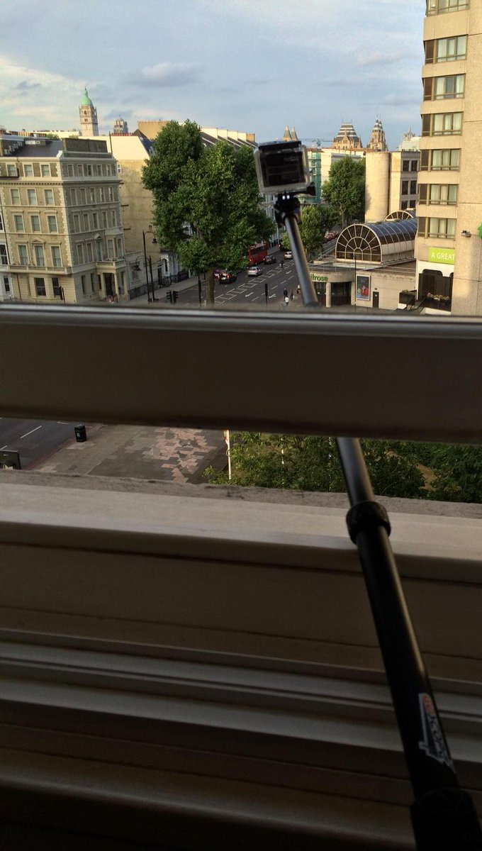 TechfastIsReady's tweet image. Using the @GoScope Boost to get some awesome footage of London&apos;s wild traffic. #lookbothwaysbeforecrossing #gopro