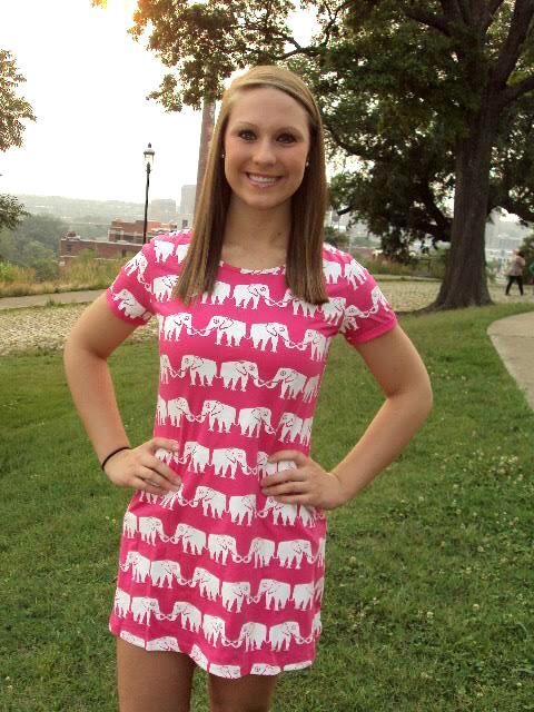 BowsPearlsCurl1's tweet photo. Giveaway time! RT for a chance to win a Monroe dress from @Future1stLady1! Must be following both to win. Ends 7/2 🐘😍 http://t.co/MnXNtXr0b9