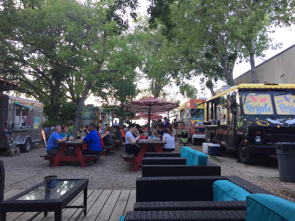 twistedtexan1's tweet photo. Come enjoy the nice weather @FWFoodPark @whatscooknchef @SantoFrijol @LifeIsSweetFTW @EatGorgonzilla http://t.co/BM1kzYVRou