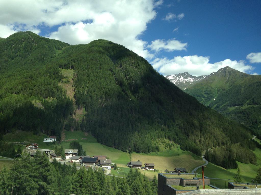 reisschrijver's tweet image. Room with a view #gradonna mountain resort #kals #austria