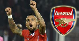 Arsenal have agreed a deal to sign Juventus midfielder Arturo Vidal. (Source: La Stampa)