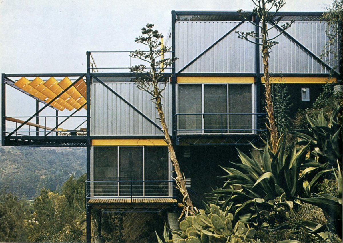 ZonArquitectur's tweet photo. Vaya terraza! "@AGUA_architects #ArchitectHome Helmut Schulitz, #LosAngeles (1979) http://t.co/Duaw8HrAdy