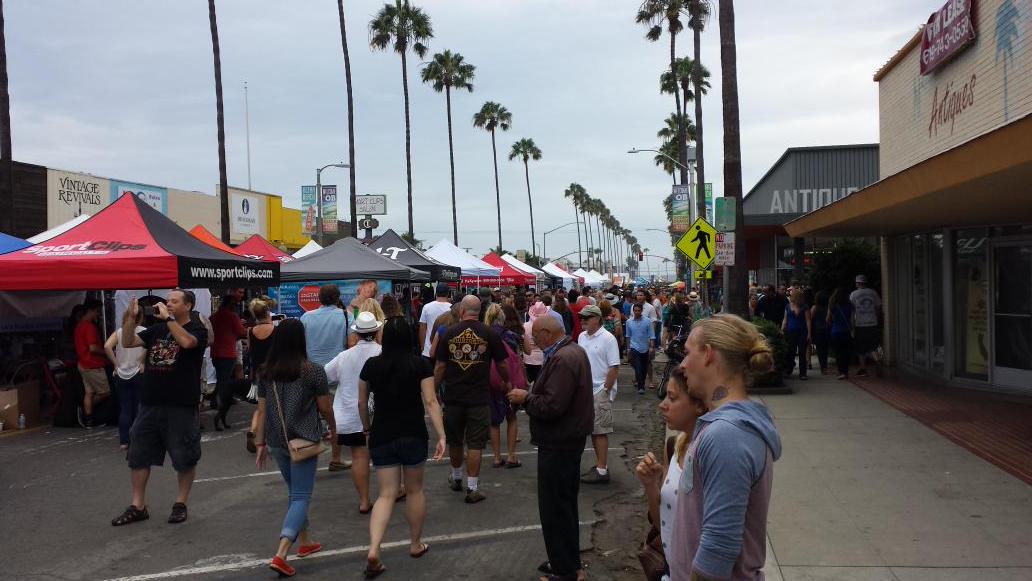 LaQuintaDebbie's tweet photo. #obstreetfair #GreatPeopleWatching #LiveBands http://t.co/X4s64P3edw