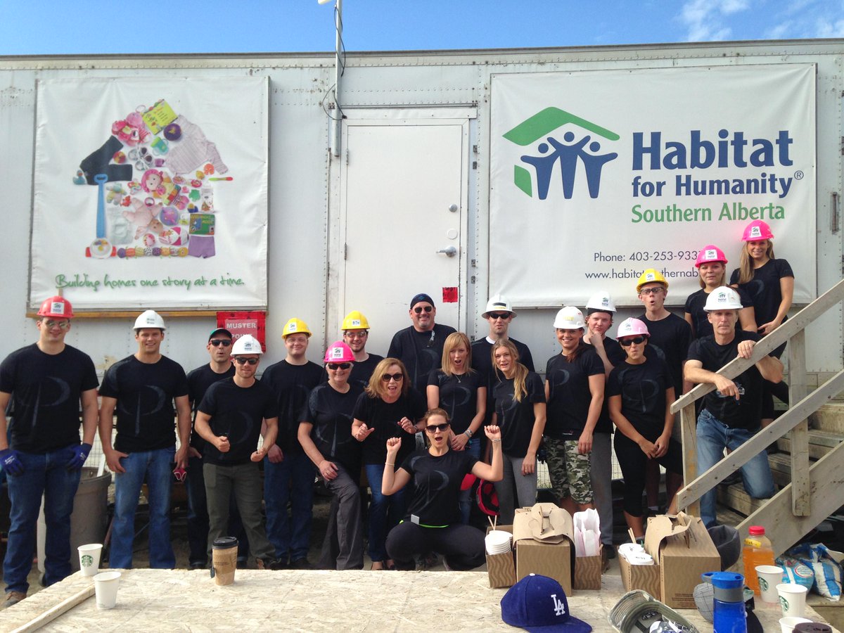 HFHSouthernAB's tweet photo. Crescent Point Energy: you do good work. Thanks for helping at Redstone! #buildinghope @cpg_Corp http://t.co/Z78aWyN7JX
