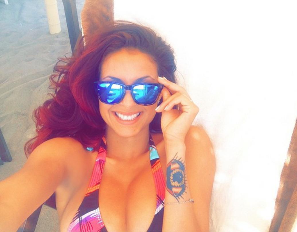 Michi4610's tweet photo. @rodriguezmari53 Eres Desmasiado Hermosa Chica Perfecta!. 😆❤😆.Bella!. E Gajarda Mariannona!. 😆❤😆✌👍👌 http://t.co/uUikWDvaAL