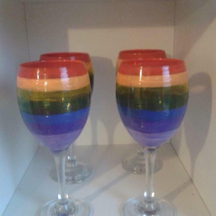 22Katyy's tweet photo. #LoveWins #gaypride #wineglass  #wineoclock #available  #forsale http://t.co/Jcd04pilya