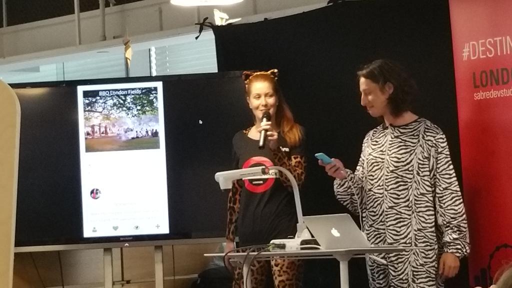 Stephanie_Y_Lee's tweet image. Great job Shariio! Connecting travelers w/ local activities. Way to win the best dressed award ;) #DestinationHack